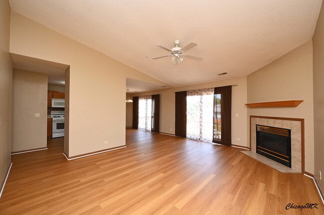 Foto del edificio - 340 Woodridge Cir
