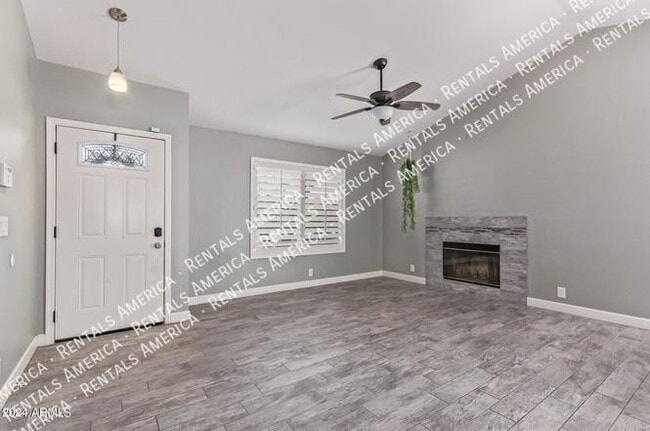 Building Photo - 3922 W Morelos St