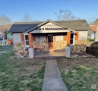 Building Photo - 709 N C St