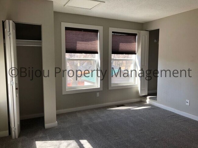 Foto del edificio - 522 N Prospect St