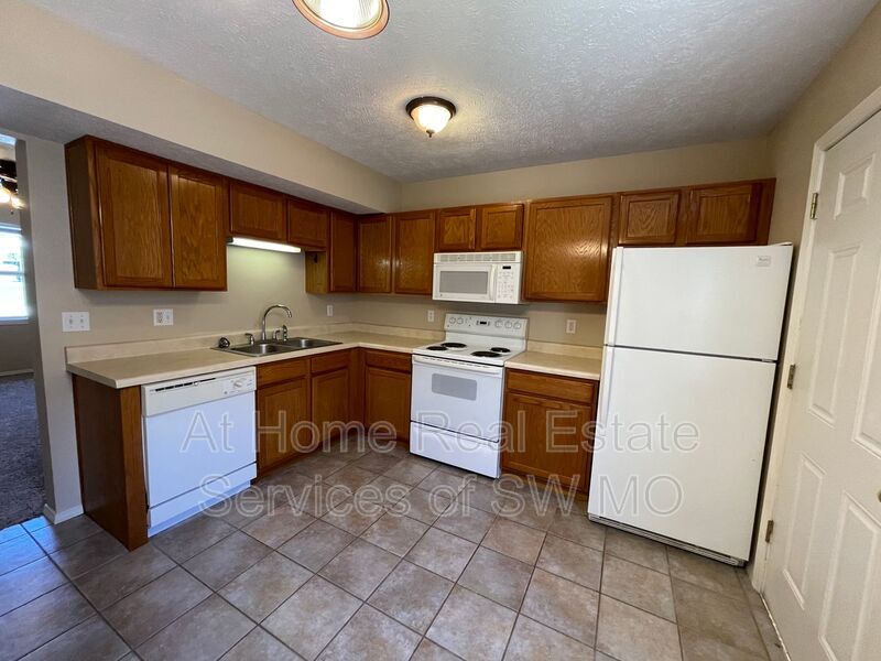 3361 N 21st St, Ozark, MO 65721 Townhome Rentals in Ozark MO