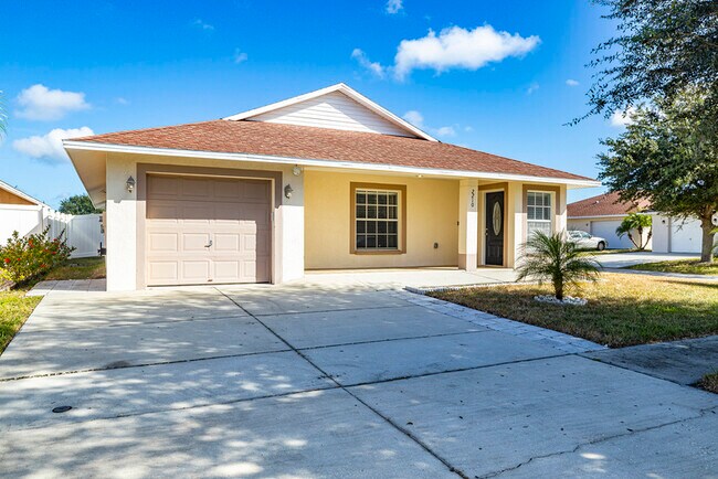 Building Photo - 2210 Delightful Dr