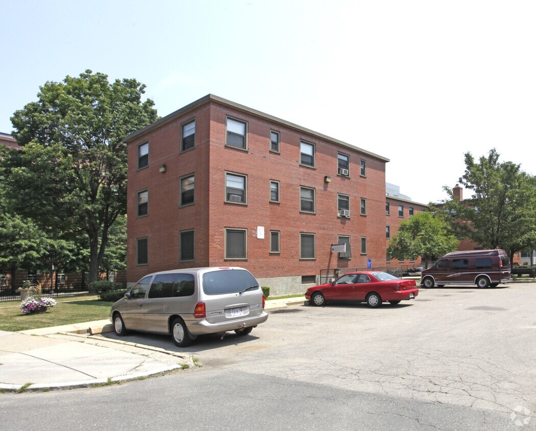 320 Ruggles St, Boston, MA 02115 Apartments in Boston, MA