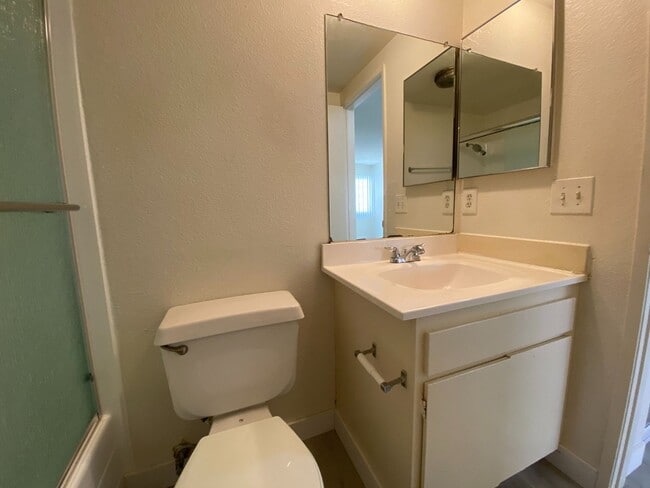 Building Photo - 3730 S Sepulveda Blvd