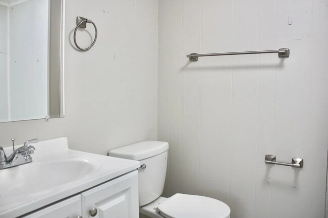 Foto del edificio - 413 W Limestone Rd