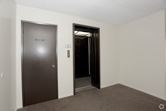 Foto del interior - Howard Crest