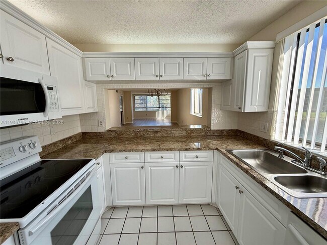 Foto del edificio - 10426 E Clairmont Cir