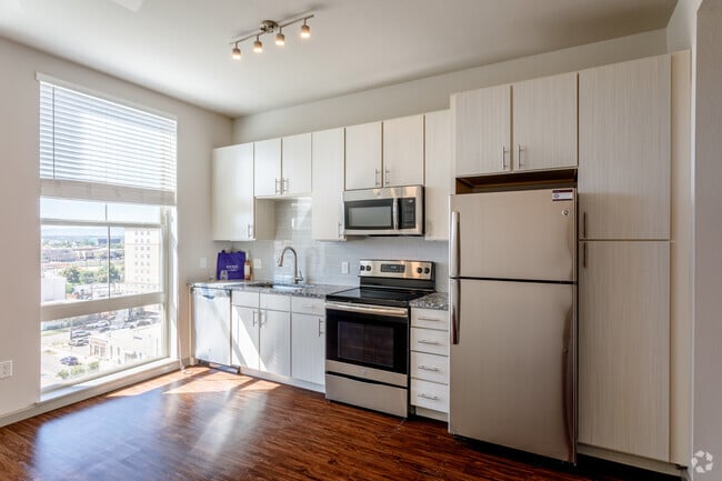 0BR, 1BA - S4 - Civic Lofts