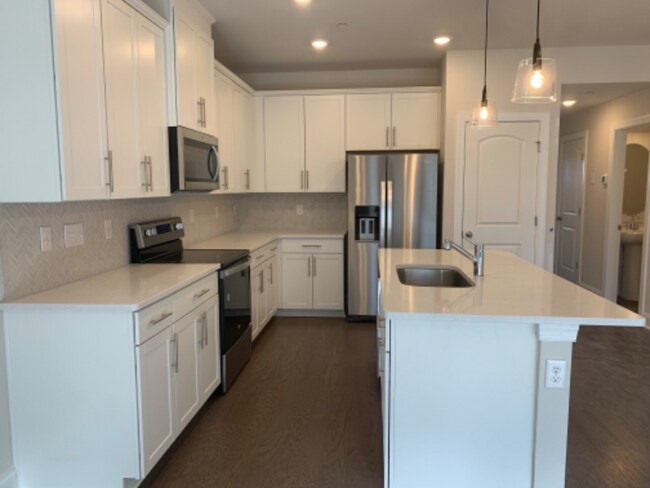 Foto del edificio - 204 Douglas Bend Rd