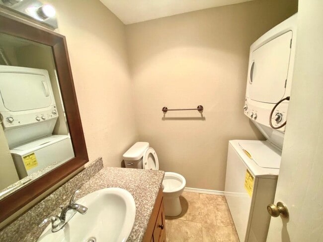 Photo - 15210 Macadam Rd S House