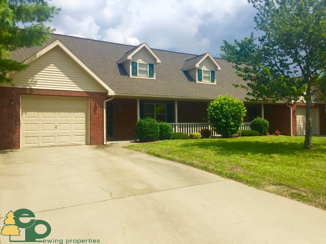 27 Arlington Ct, Jasper, IN 47546 Townhome Rentals in Jasper IN