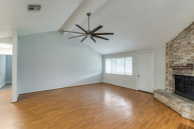 Building Photo - 7218 Ridgeberry Dr