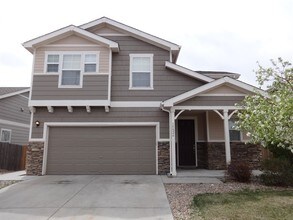 Building Photo - 15824 Robins Dr