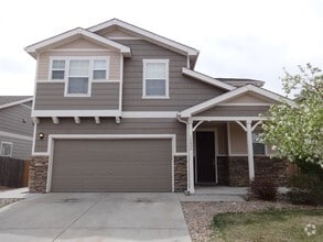 Building Photo - 15824 Robins Dr