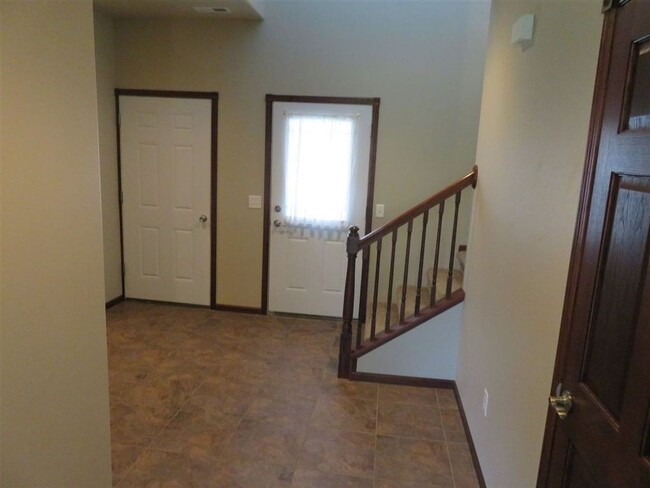 Foto del edificio - 3 Bedroom Townhome!