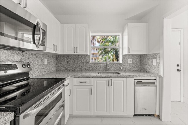 Foto del edificio - 7505 SW 82nd St