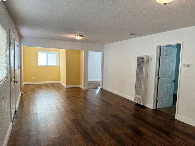 Foto del edificio - 1710 S Teilman Ave