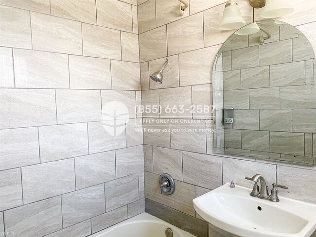 Foto del edificio - 12681 Morningside Ave