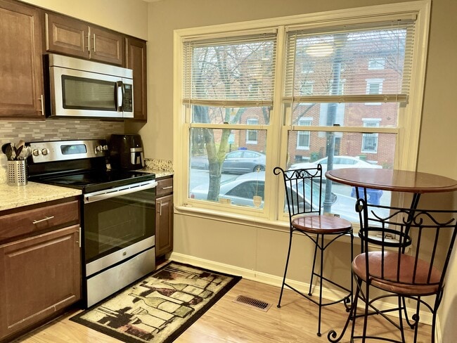 Photo - 208 Scott St (Baltimore, MD) Townhome