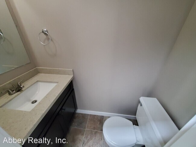 Building Photo - 2 br, 1.5 bath House - 1500 Lk Prk Dr SW 39