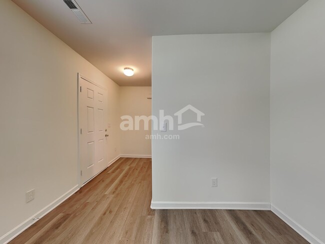 Building Photo - 4159 Field Crossing Dr