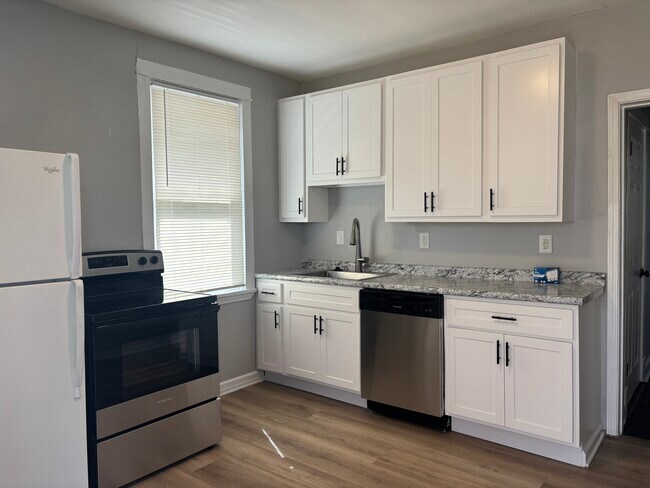 Foto del edificio - 353 Horn Ave