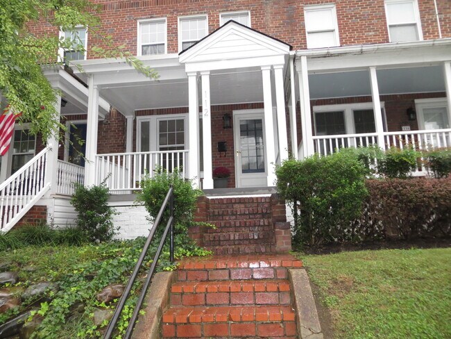 Foto del edificio - 112 N Peyton St