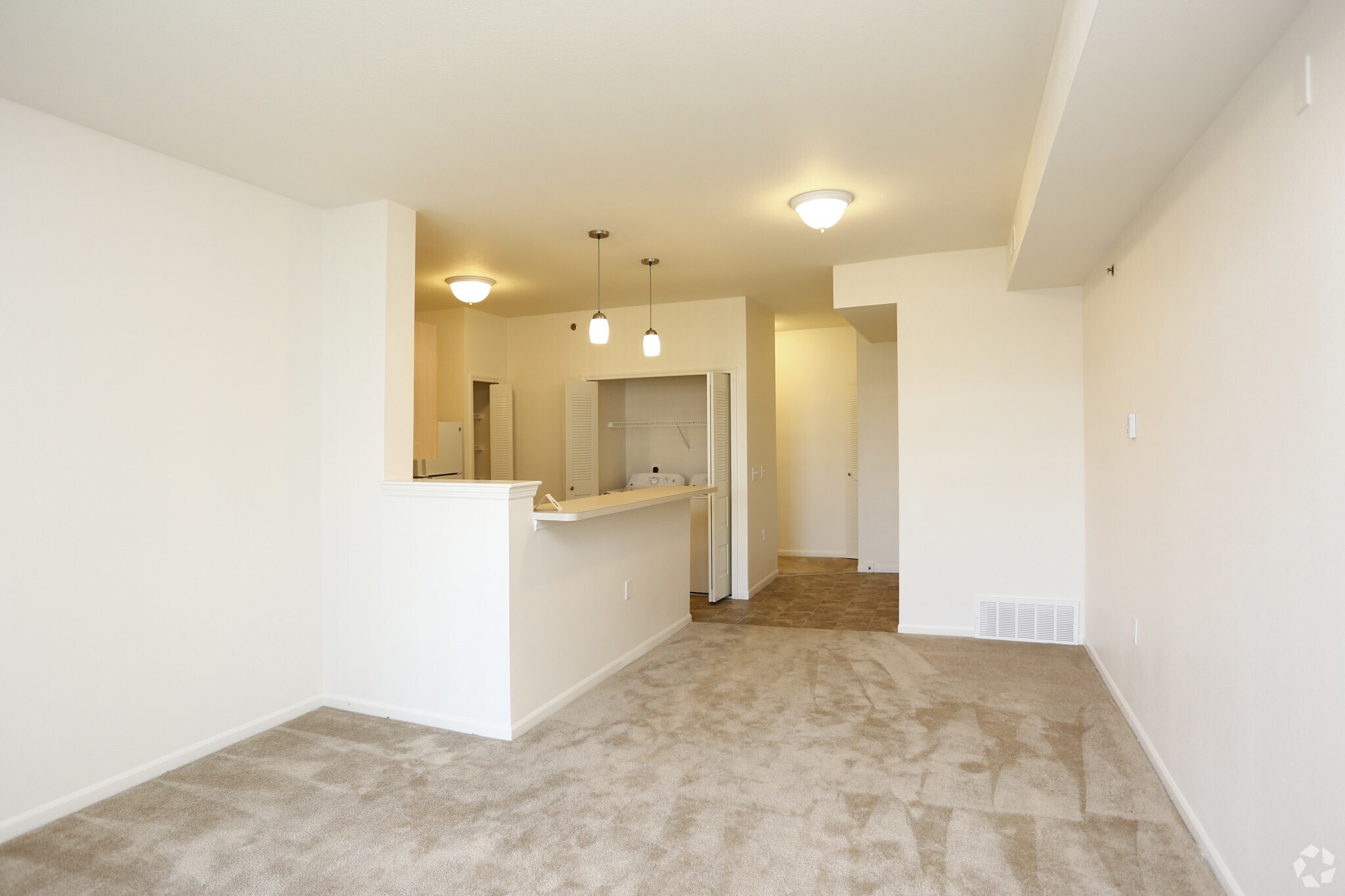 Tracy Creek Apartment Homes – photo 4