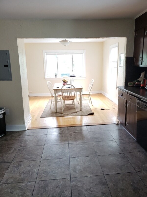 Primary Photo - 273 Emerald St