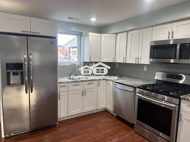 Building Photo - 4045 St Monica Dr