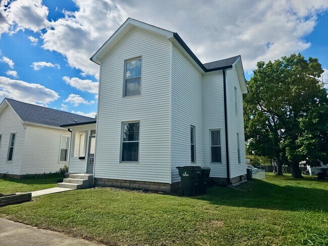 Foto del edificio - Cute and cozy Greensburg home!