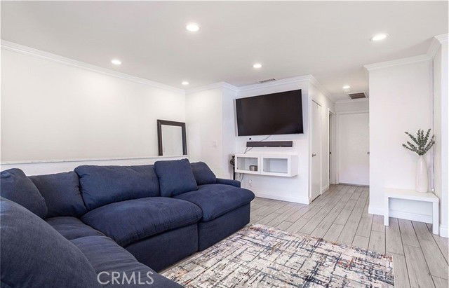 Foto del edificio - 13095 Hubbard St