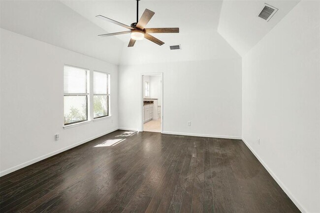 Building Photo - 3518 Peregrine Falcon Dr