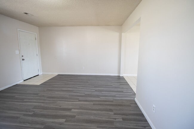 Building Photo - 3604 Greeley Dr