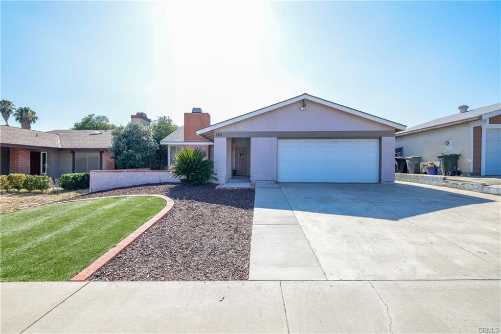 Foto principal - 183 N Torn Ranch Rd
