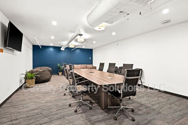 Foto del edificio - 1831 W Michigan St