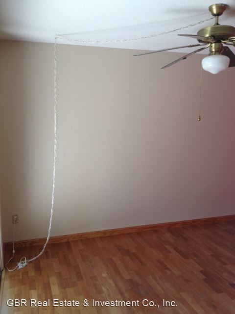 Building Photo - 3 br, 2.5 bath House - 244 Wales Drive