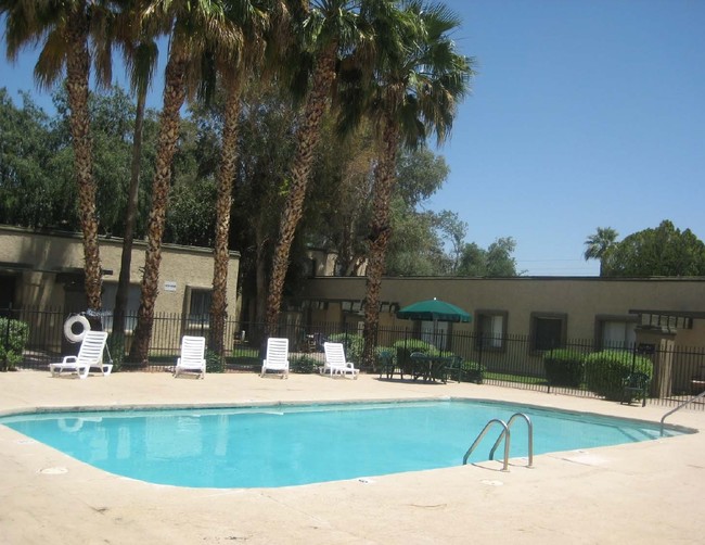 Piscina - Ironwood Village