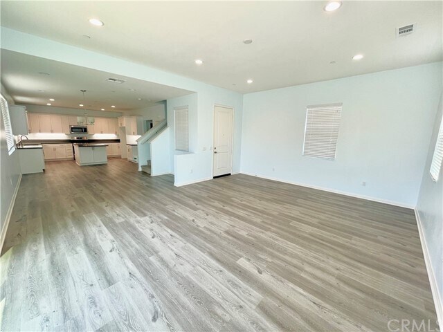 Building Photo - 877 Tullock St