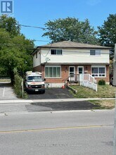 Building Photo - 957 Glen St
