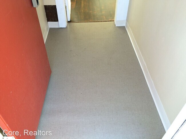 Foto del edificio - 2 br, 1 bath House - 502 NE 29th Ave.