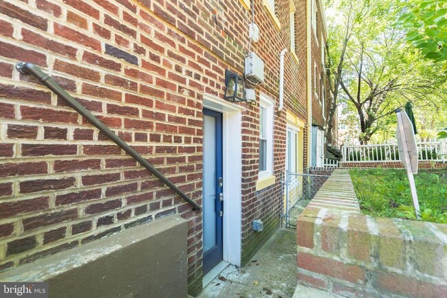 Foto del edificio - 705 Quackenbos St NW