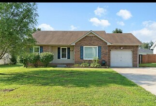 Building Photo - 3216 Tabby Dr