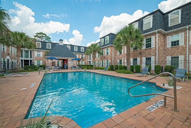 Foto del edificio - 359 N Post Oak Ln