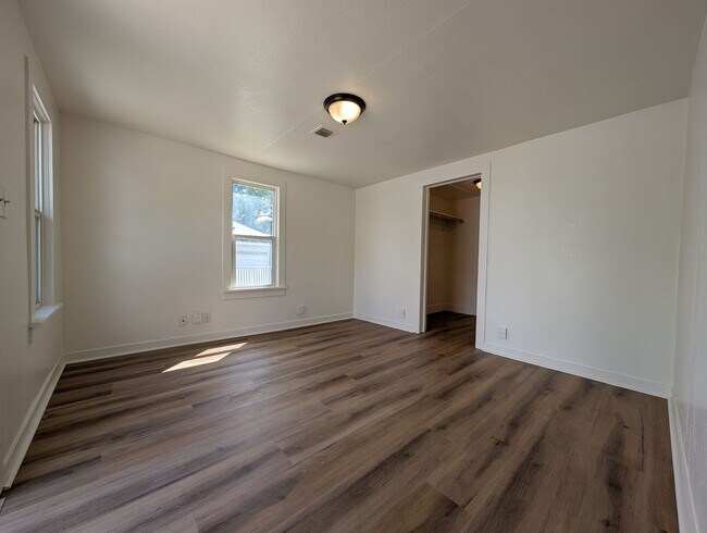 Foto del edificio - 123 SE 18th St