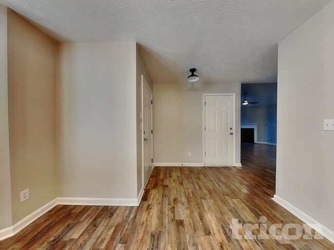 Building Photo - 270 Hayward Ln