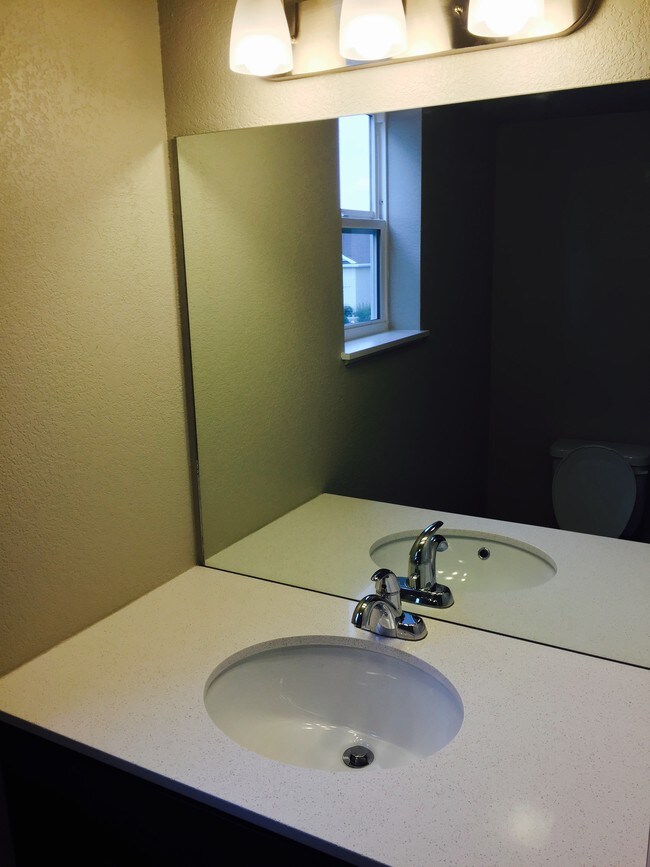 Foto del edificio - 5739 Summerland Drive