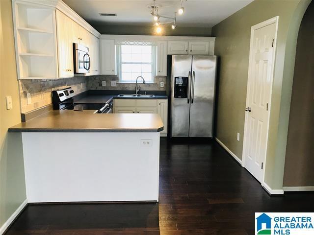 Foto del edificio - 218 Hidden Creek Dr