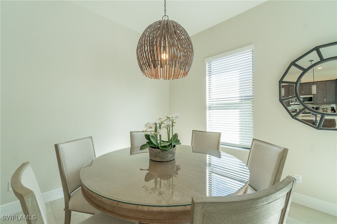 Foto principal - 822 105th Ave N