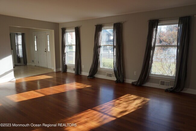 Foto del edificio - 683 Princess Ct